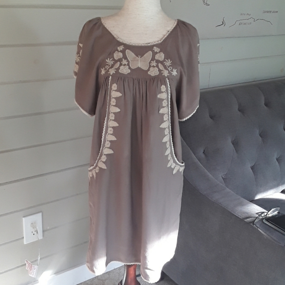 Dilicia Small Flattering Dress